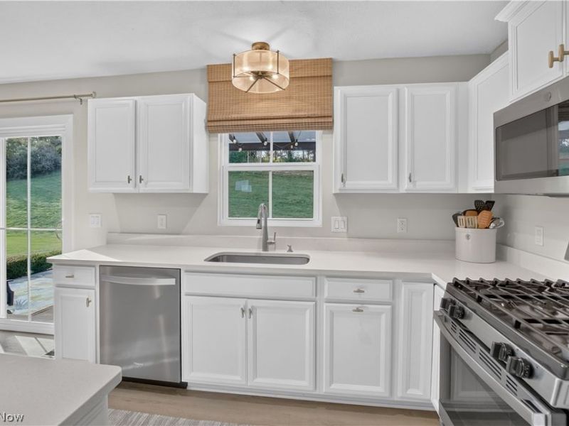 1672 Leslie Drive , Streetsboro, OH 44241 Photo 11