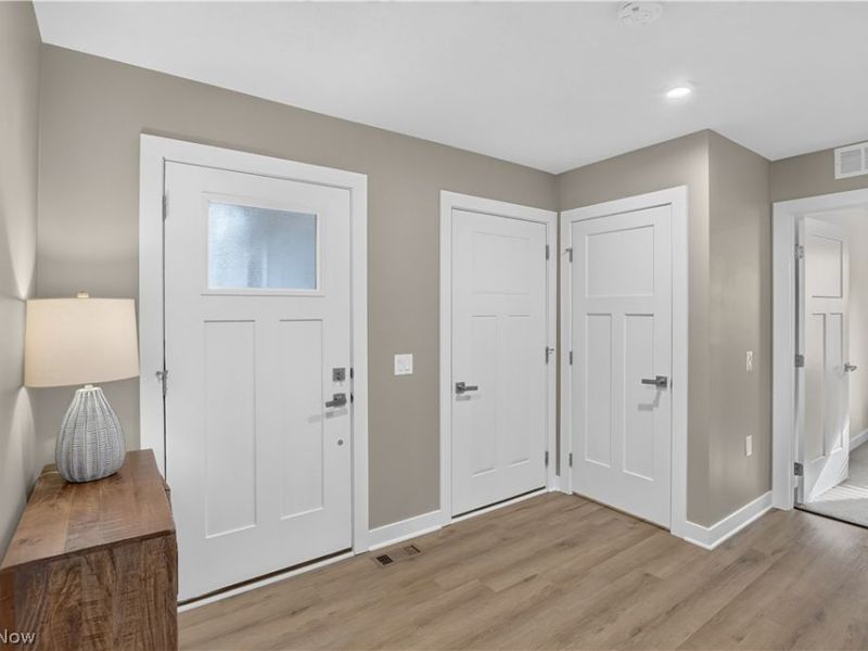 1672 Leslie Drive , Streetsboro, OH 44241 Photo 2