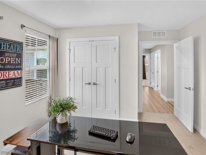 1672 Leslie Drive , Streetsboro, OH 44241 Photo 4