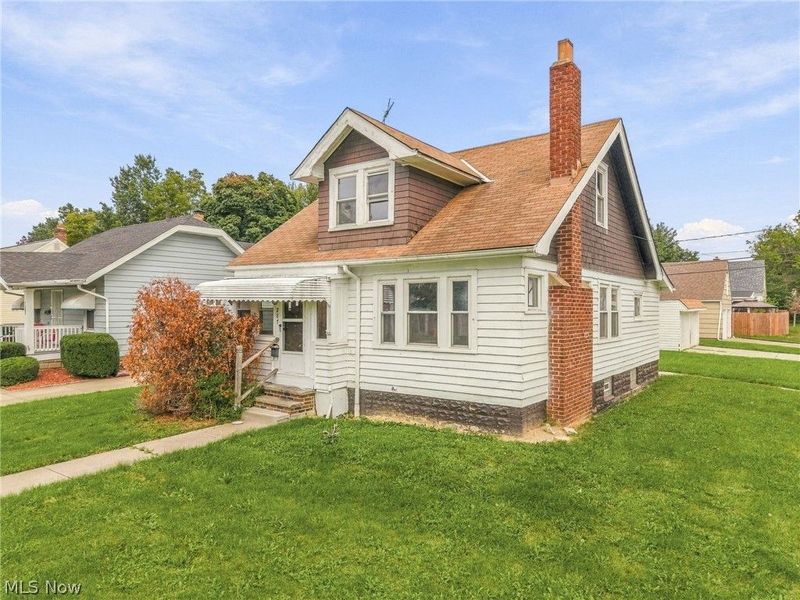 287 E 248th Street , Euclid, OH 44123 Photo 3