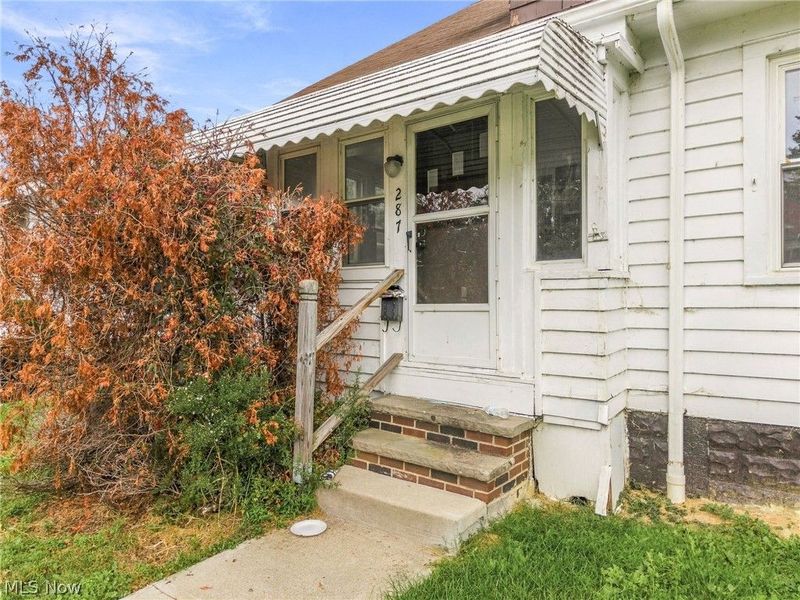 287 E 248th Street , Euclid, OH 44123 Photo 4