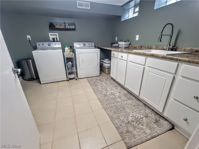 18160 Kalvin Drive, Brook Park, OH 44142 Photo 14