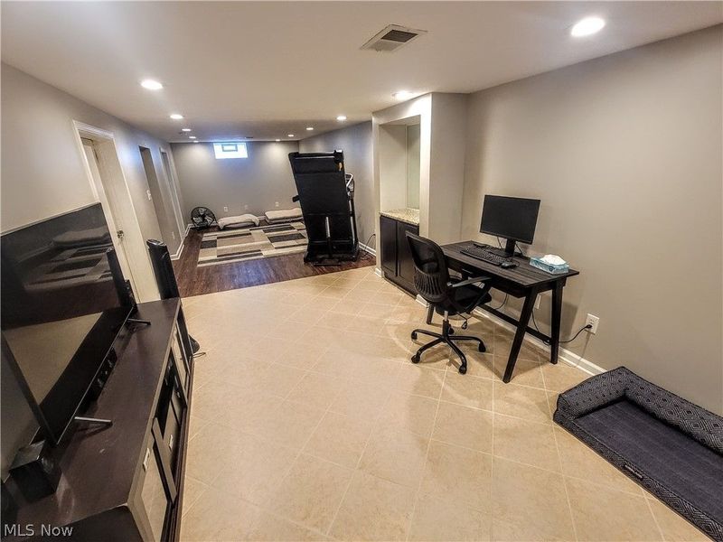 18160 Kalvin Drive, Brook Park, OH 44142 Photo 18