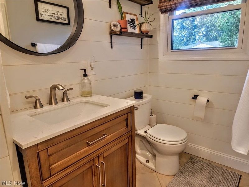 18160 Kalvin Drive, Brook Park, OH 44142 Photo 8