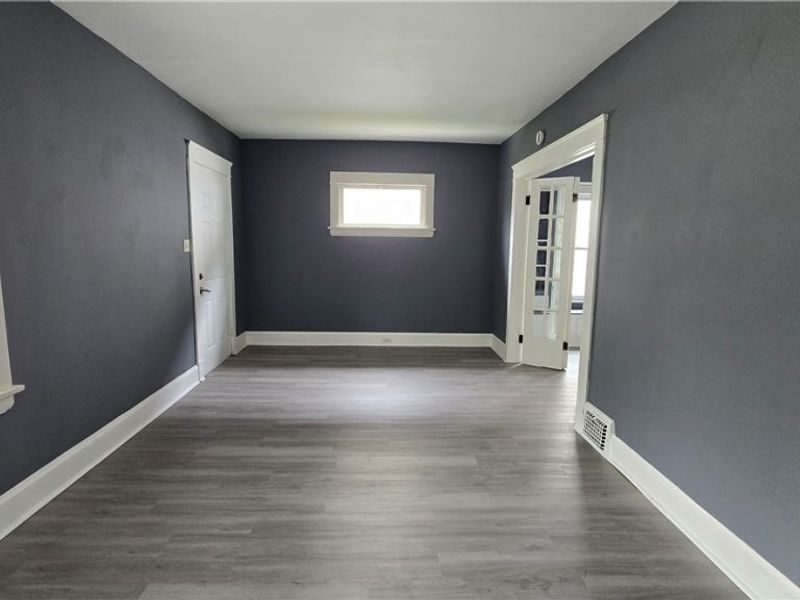 13301 Caine Avenue , Cleveland, OH 44105 Photo 6