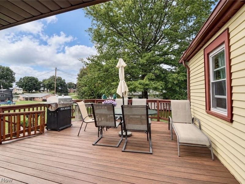 215 Dover Road NE, Sugarcreek, OH 44681 Photo 4