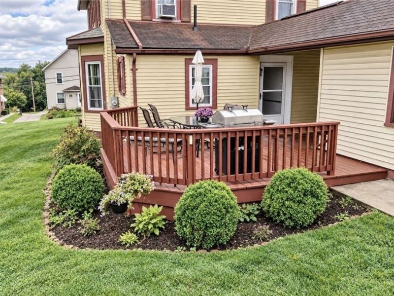 215 Dover Road NE, Sugarcreek, OH 44681 Photo 5
