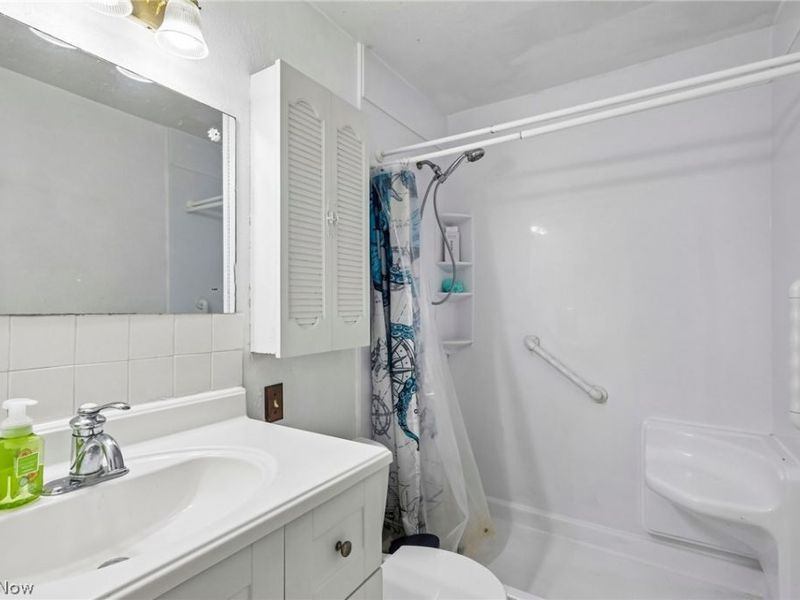 1769 Windsor Street , Cuyahoga Falls, OH 44221 Photo 16