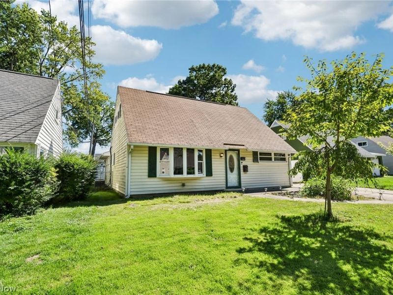1769 Windsor Street , Cuyahoga Falls, OH 44221 Photo 2