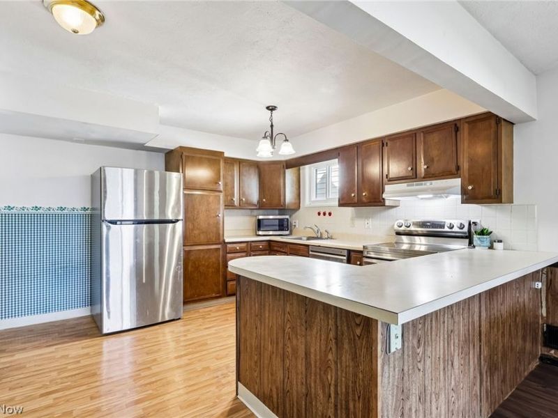 1769 Windsor Street , Cuyahoga Falls, OH 44221 Photo 7