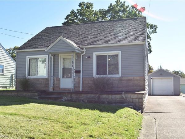 616 Poland Avenue, Struthers, OH 44471