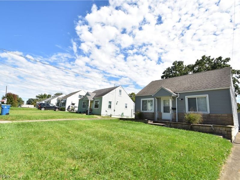 616 Poland Avenue , Struthers, OH 44471 Photo 1