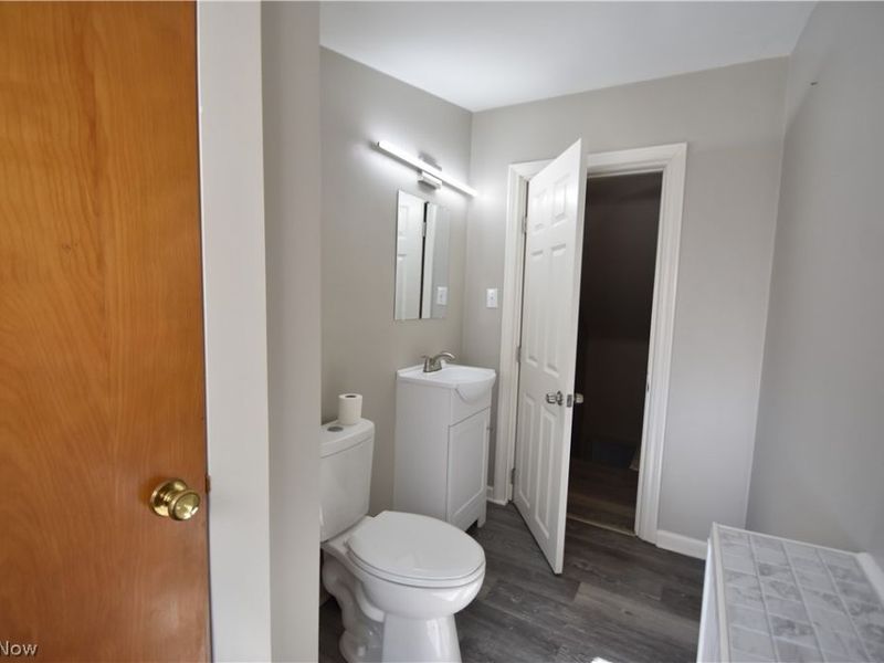 616 Poland Avenue, Struthers, OH 44471 Photo 15