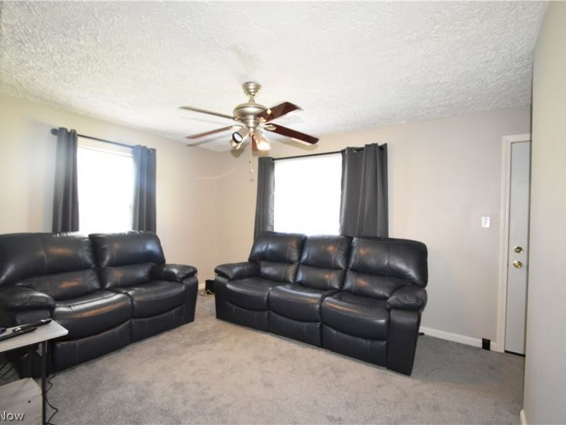 616 Poland Avenue, Struthers, OH 44471 Photo 3