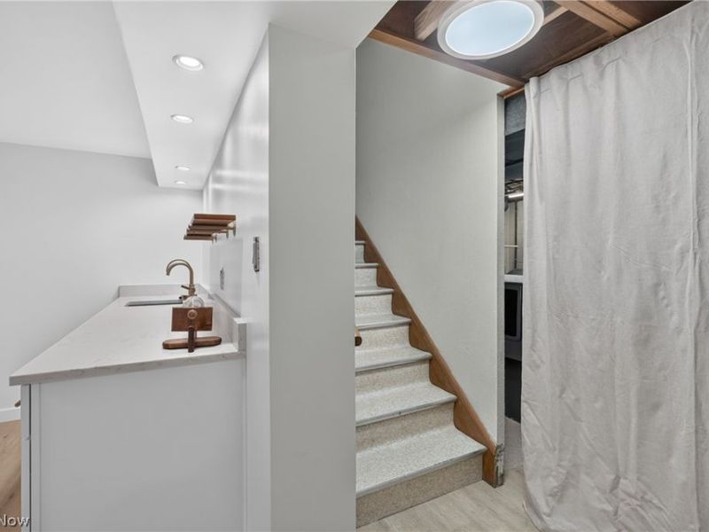 15521 Frick Court , Cleveland, OH 44111 Photo 37