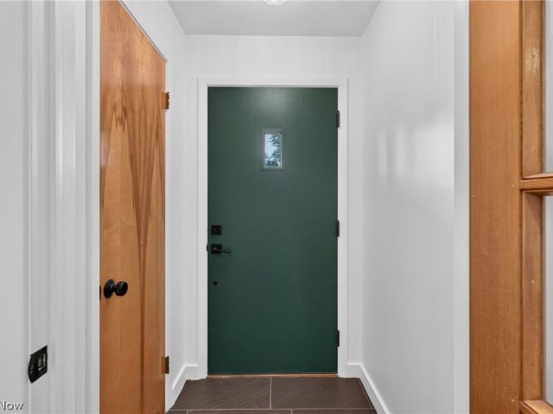 15521 Frick Court , Cleveland, OH 44111 Photo 4