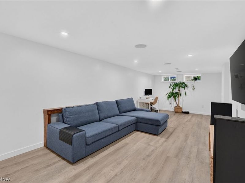 15521 Frick Court , Cleveland, OH 44111 Photo 42
