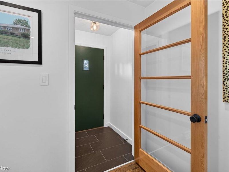 15521 Frick Court , Cleveland, OH 44111 Photo 5