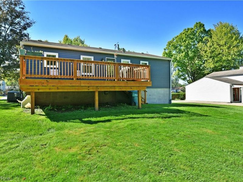 8285 Longview Drive NE, Warren, OH 44484 Photo 4