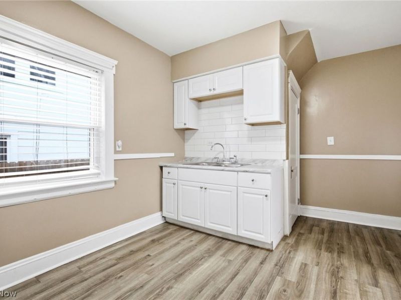 4324 Ardmore Avenue, Cleveland, OH 44109 Photo 18