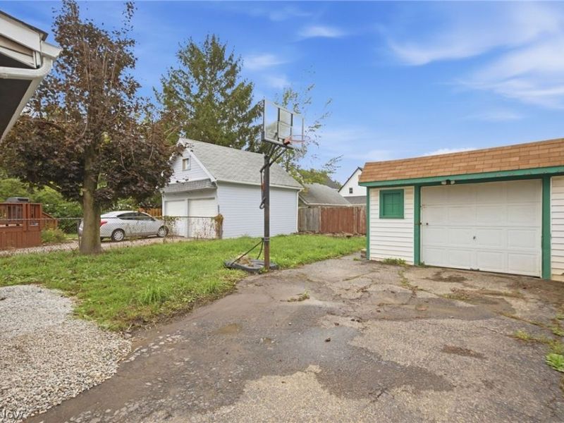 4324 Ardmore Avenue, Cleveland, OH 44109 Photo 34