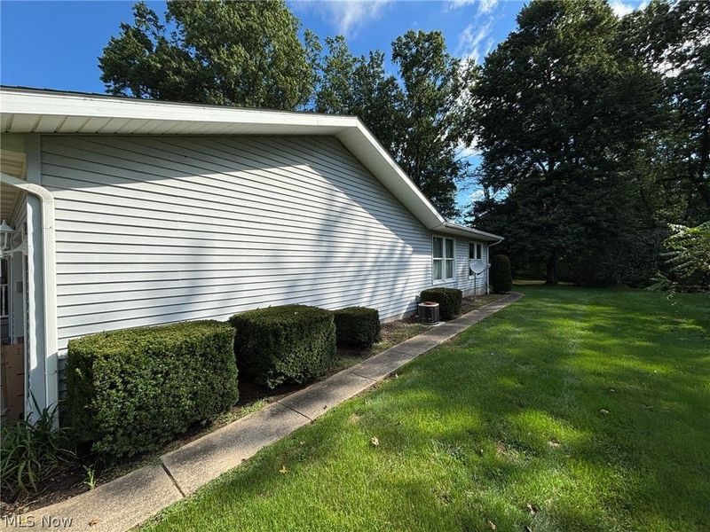 10790 Wilma Avenue NE, Alliance, OH 44601 Photo 7