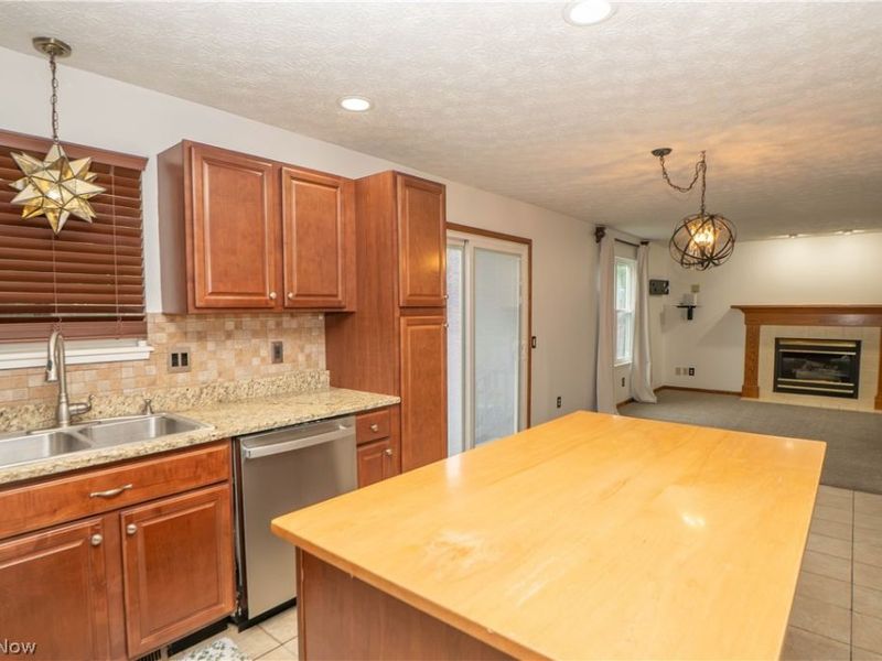 6526 Sugargrove Circle NE, Canton, OH 44721 Photo 10