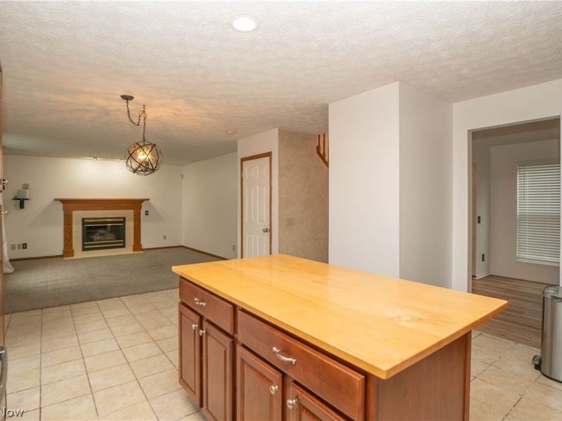 6526 Sugargrove Circle NE, Canton, OH 44721 Photo 12