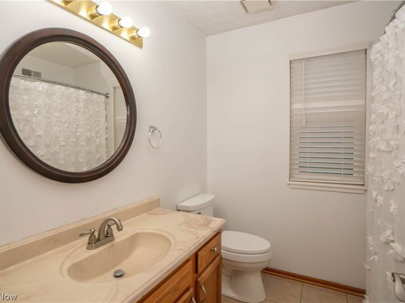 6526 Sugargrove Circle NE, Canton, OH 44721 Photo 38
