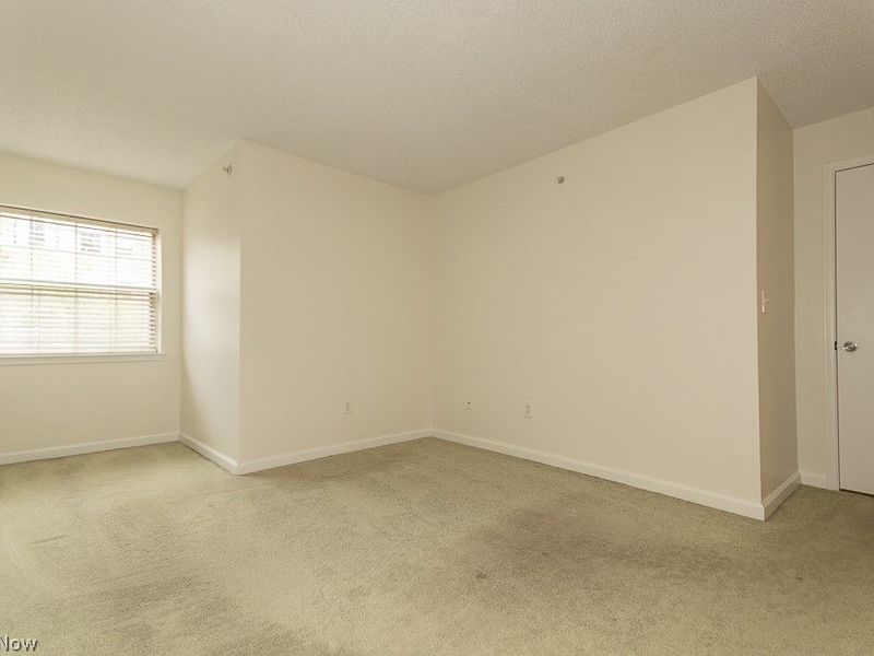 180 Fox Hollow Drive, Unit 103, Mayfield Heights, OH 44124 Photo 17