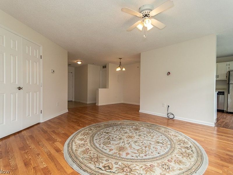 180 Fox Hollow Drive, Unit 103, Mayfield Heights, OH 44124 Photo 6