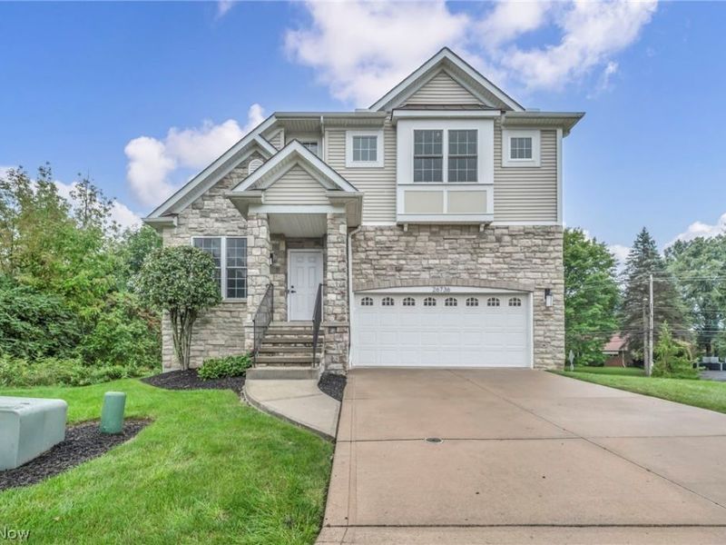 26736 Rue Saint-Ann Court, Warrensville Heights, OH 44128 Photo 2