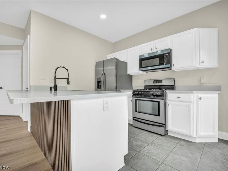 26736 Rue Saint-Ann Court, Warrensville Heights, OH 44128 Photo 20