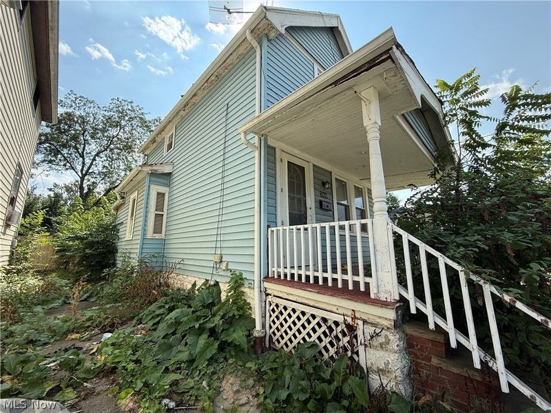 7908 Vineyard Avenue , Cleveland, OH 44105 Photo 14