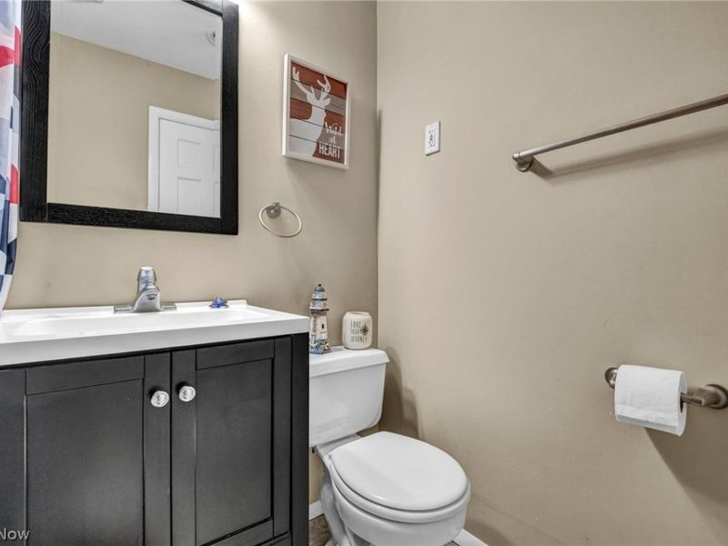 1725 Bathgate Avenue, Madison, OH 44057 Photo 37