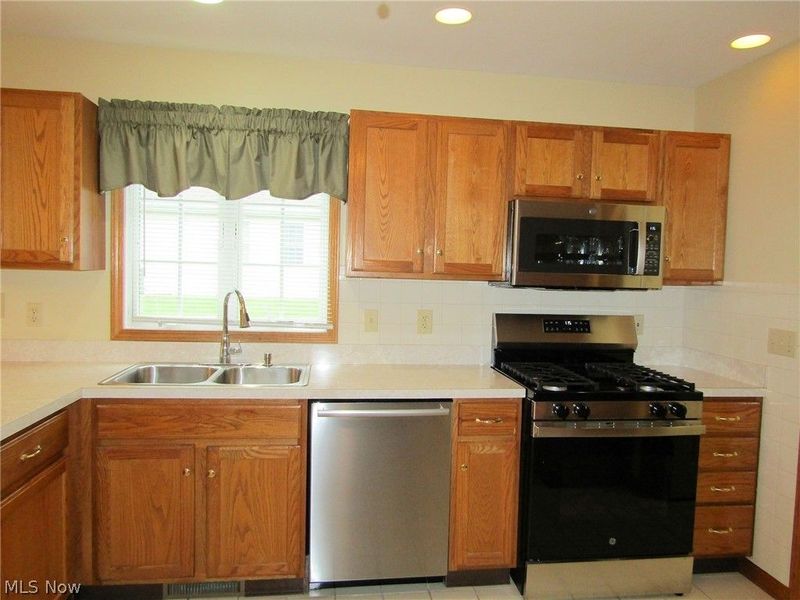 7862 Walnut Street , Unit B, Boardman, OH 44512 Photo 13