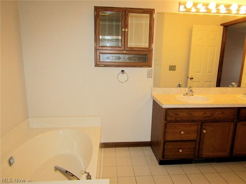 7862 Walnut Street , Unit B, Boardman, OH 44512 Photo 22