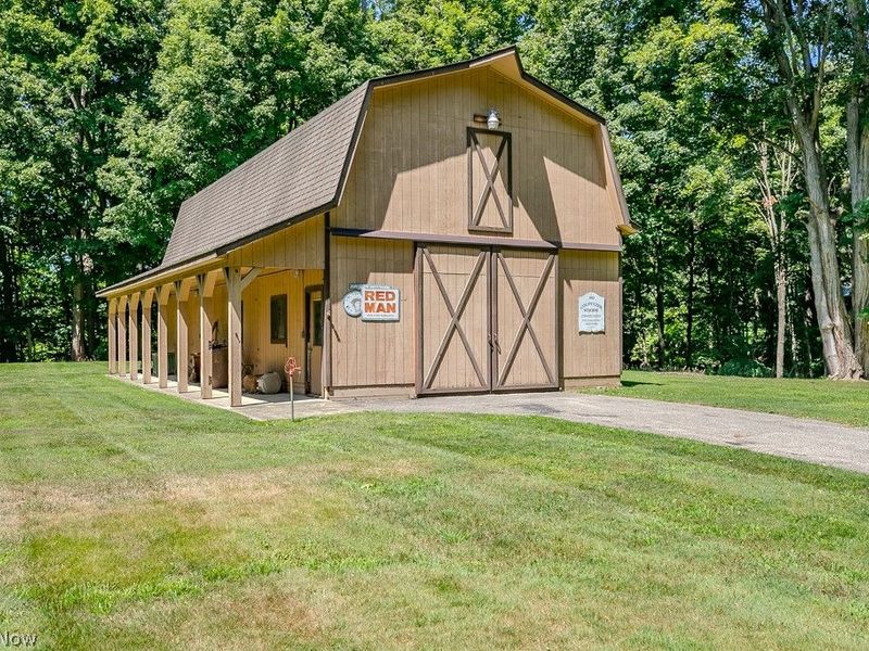 4774 Sherwin Road, Kirtland, OH 44094 Photo 7
