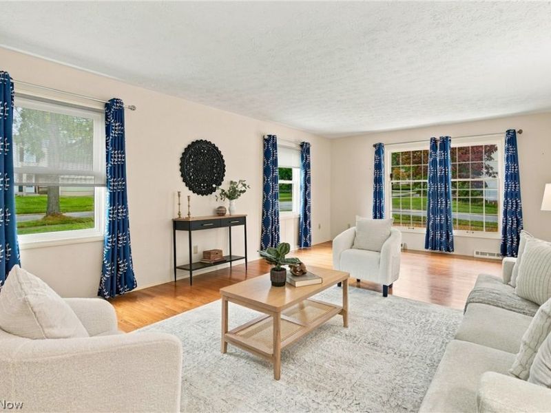 7709 Green Valley Drive , Parma, OH 44134 Photo 6