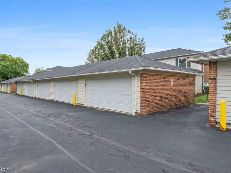 5612 Chelmsford Drive, Lyndhurst, OH 44124 Photo 20