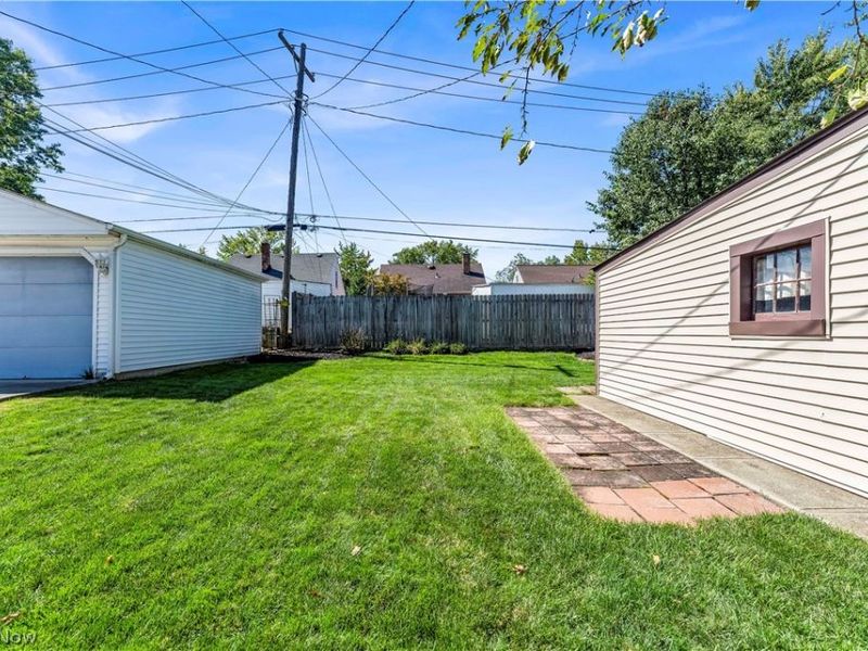 4456 W 57th Street, Cleveland, OH 44144 Photo 30