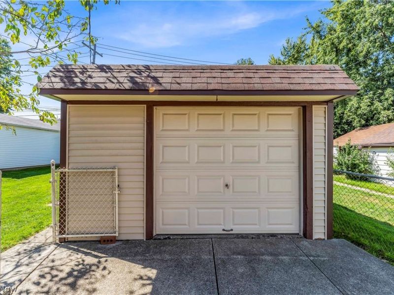 4456 W 57th Street, Cleveland, OH 44144 Photo 33
