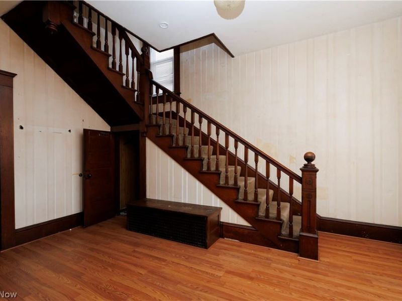 113 E 4th Street, Uhrichsville, OH 44683 Photo 10