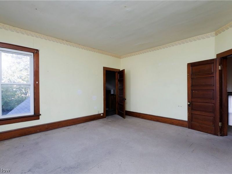 113 E 4th Street, Uhrichsville, OH 44683 Photo 13