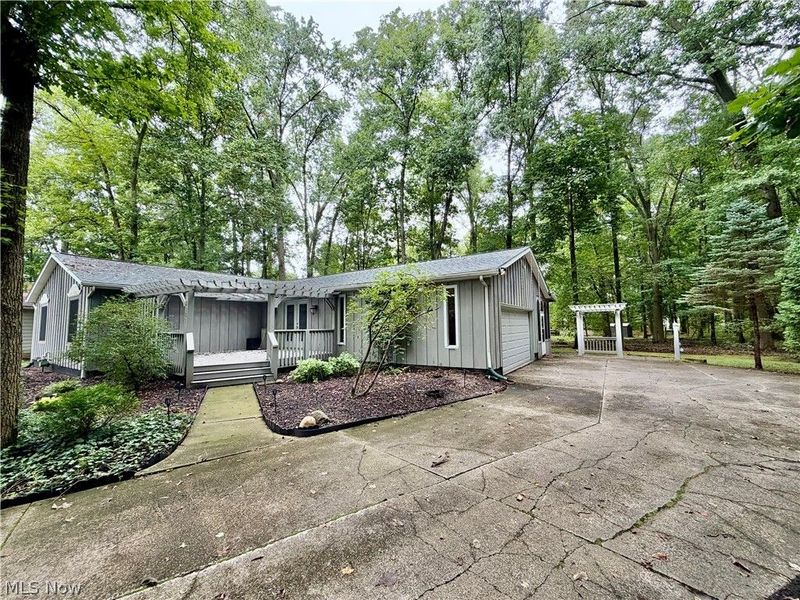 2181 Woodlawn Circle, Stow, OH 44224 Photo 3