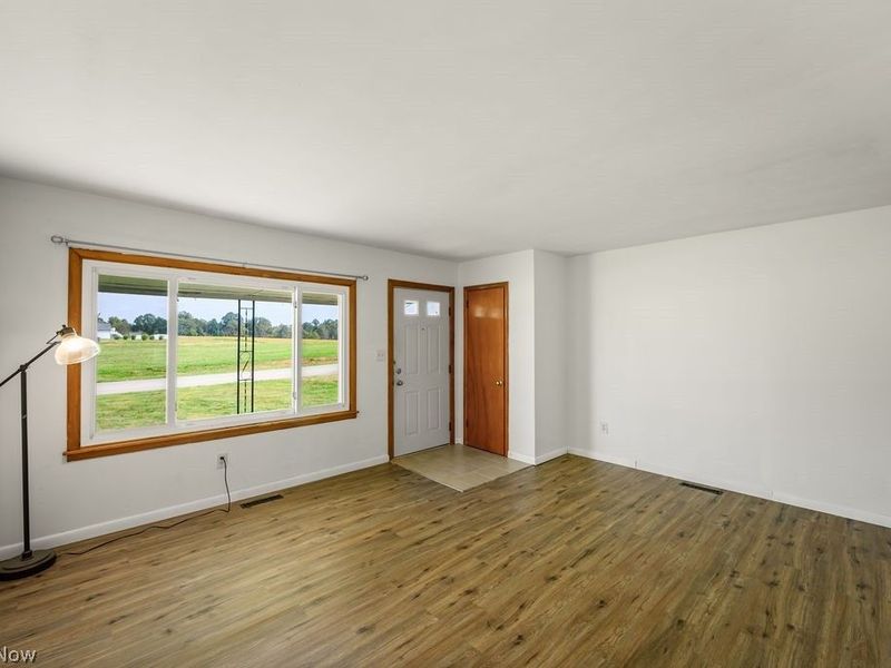42 Holdren Road, Little Hocking, OH 45742 Photo 2