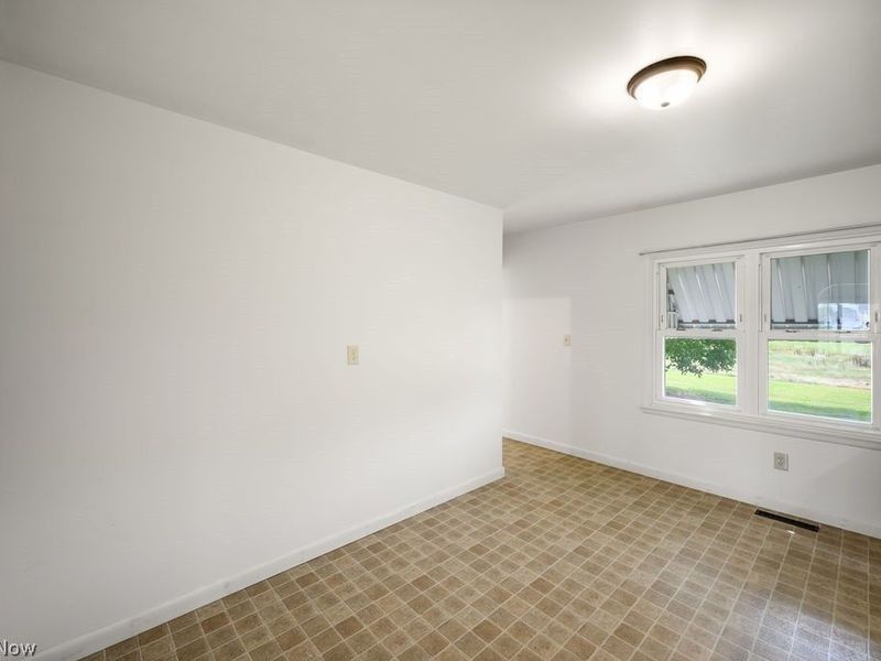 42 Holdren Road, Little Hocking, OH 45742 Photo 4