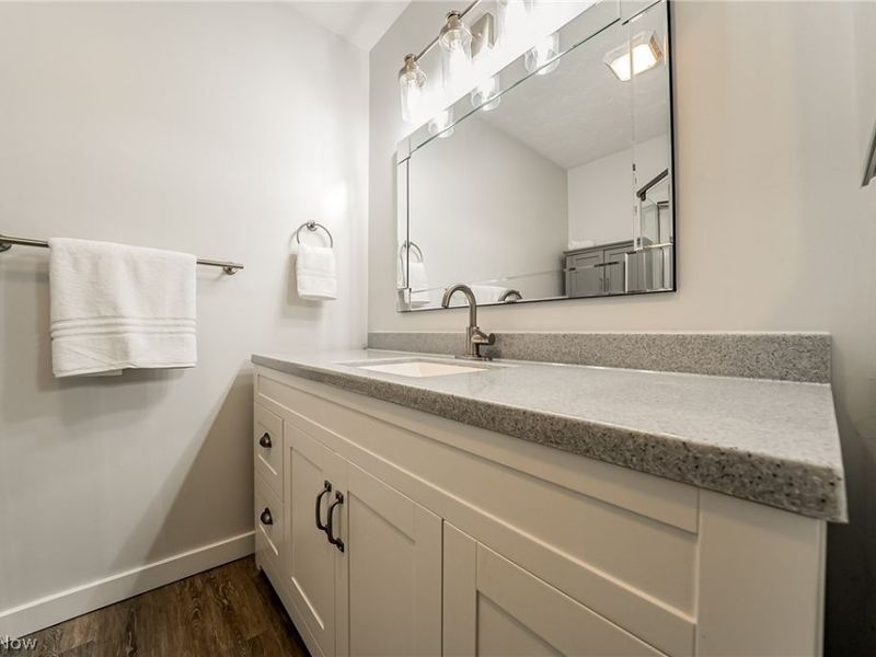 9956 Johnnycake Ridge Road, Unit E15, Concord Township, OH 44077 Photo 33