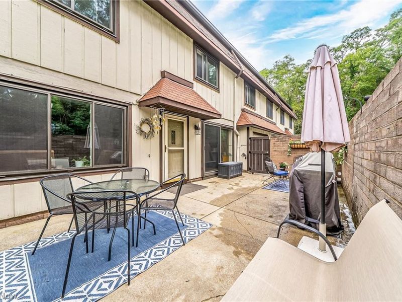 9956 Johnnycake Ridge Road, Unit E15, Concord Township, OH 44077 Photo 36