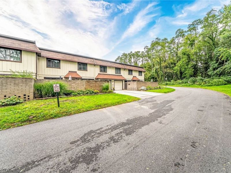 9956 Johnnycake Ridge Road, Unit E15, Concord Township, OH 44077 Photo 40